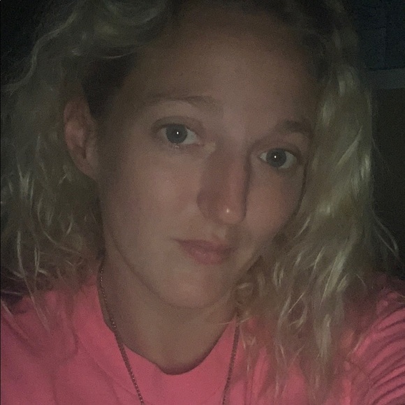 Meet your Posher, Paula - Picture 1 of 1